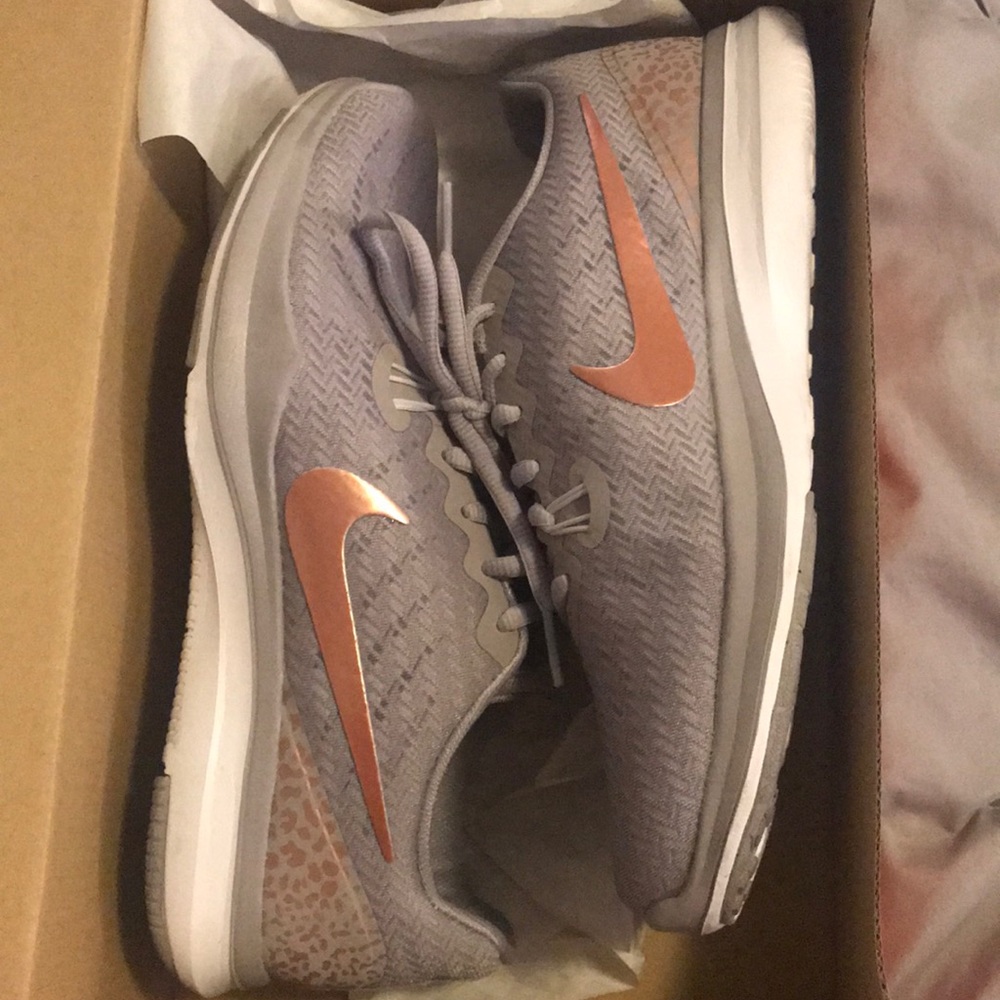 Nike Cheetah Print In Season TR